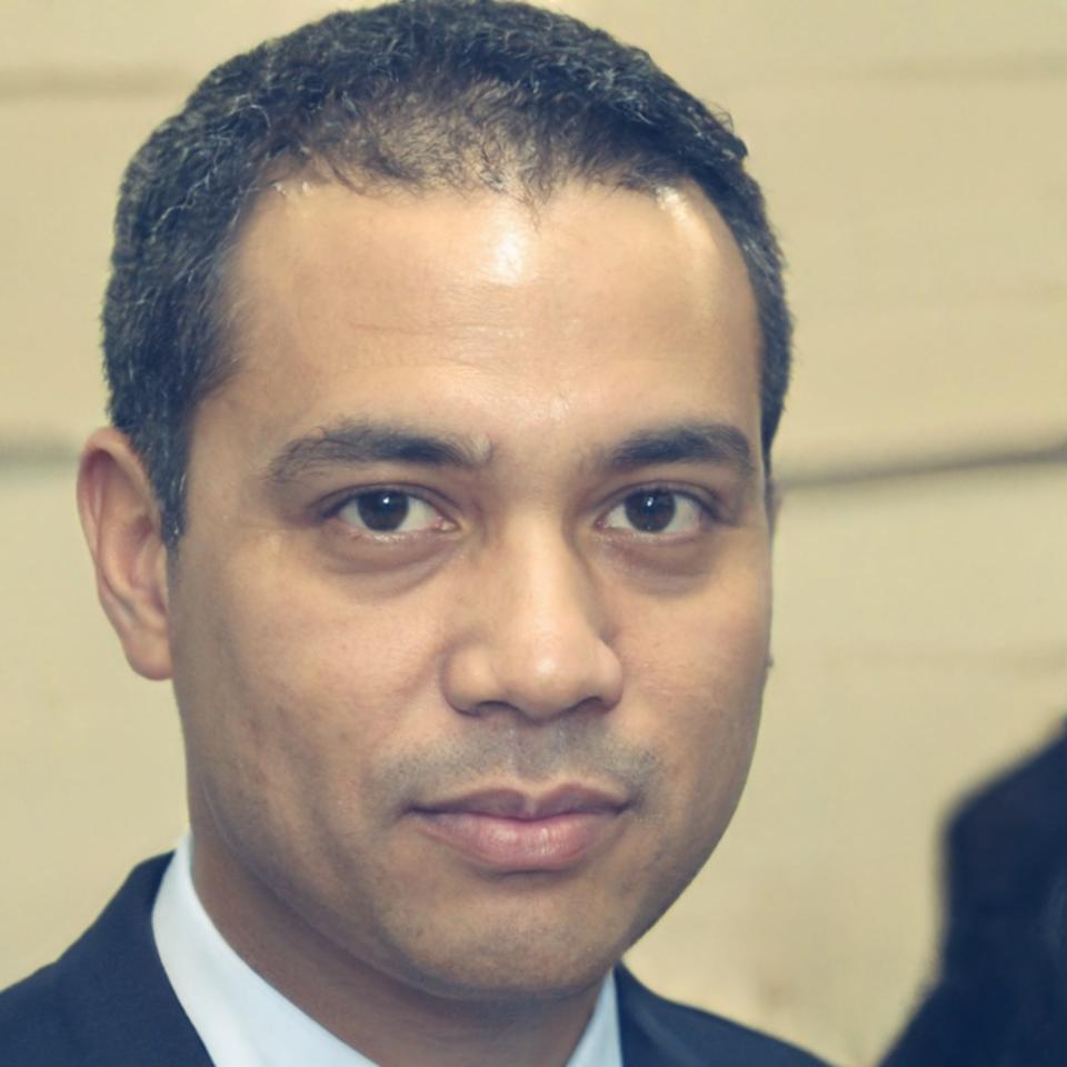 Teammitglied Thorsten Beckmann bei der Kursplanung